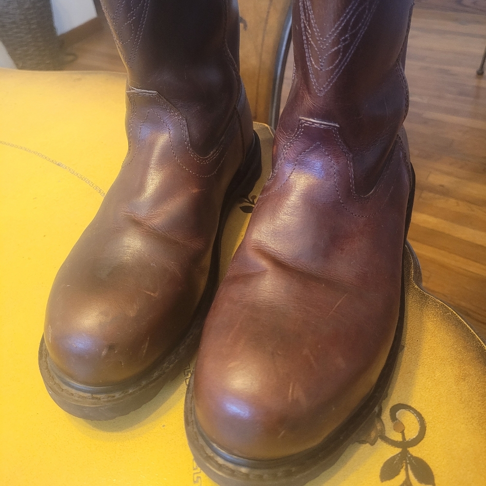 BRAZOS boots.